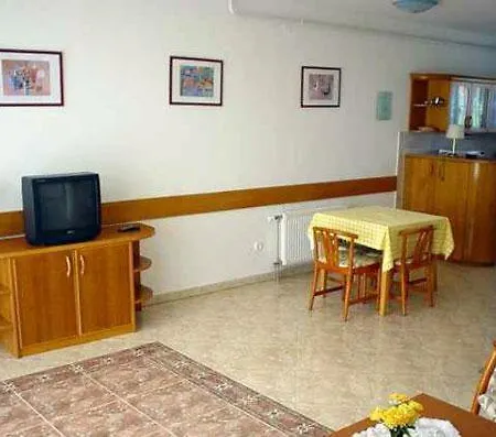 Montex Apartment *